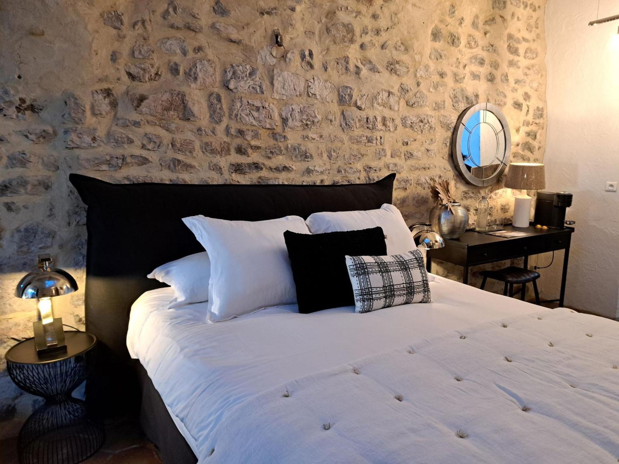 Hotel Le Patio De Sophie Sisteron Værelse billede